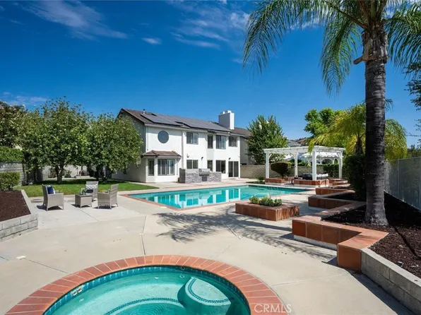25302 Joyce Pl, Valencia, CA 91381