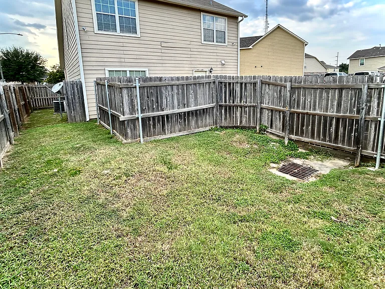 2617 Mandi Ct — Photo 17