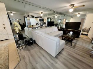 20075 NE 3rd Ct APT 4, Miami, FL 33179