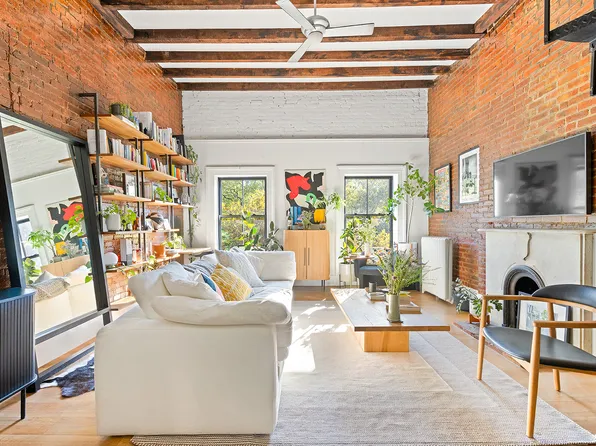 485 West 22nd Street image 1 of 19