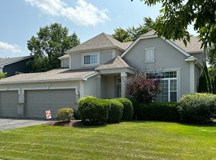 1643 Normandy Woods Ct, Grayslake, IL 60030