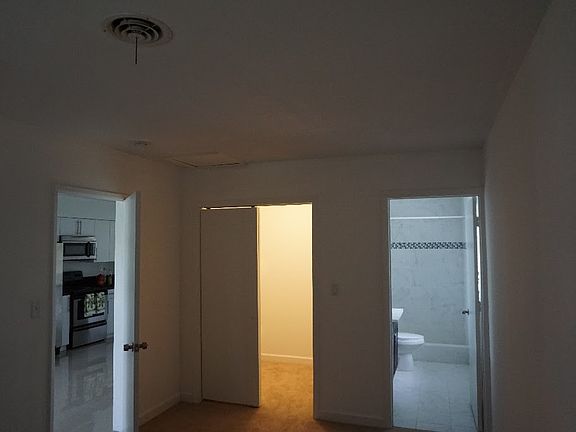 4th image of 4901 NE 13th Ave
