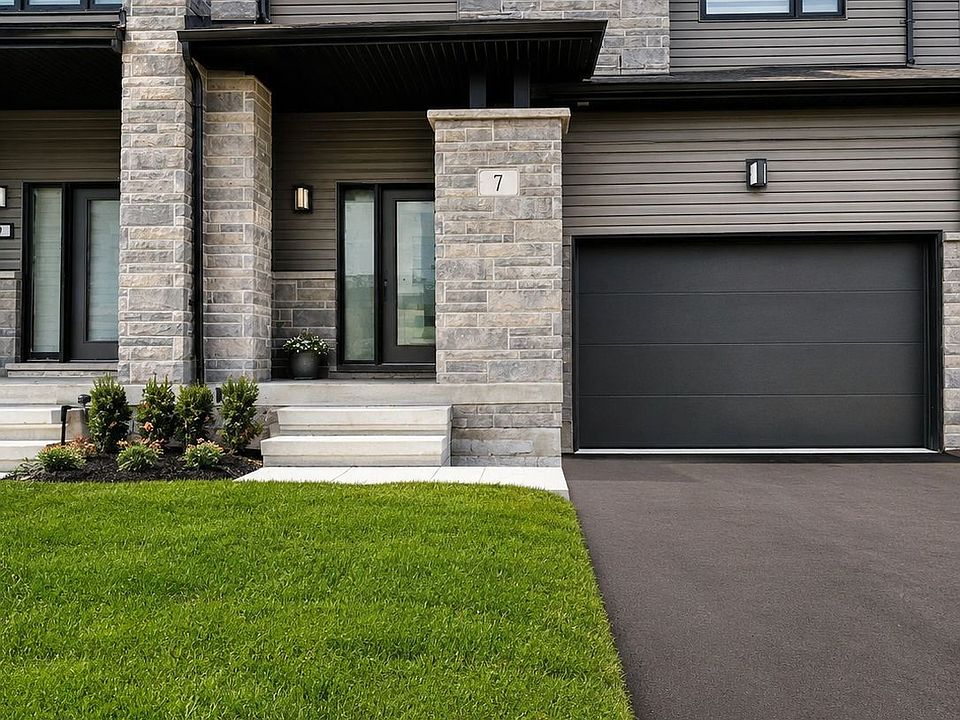 1st image of 7 Federica Cres