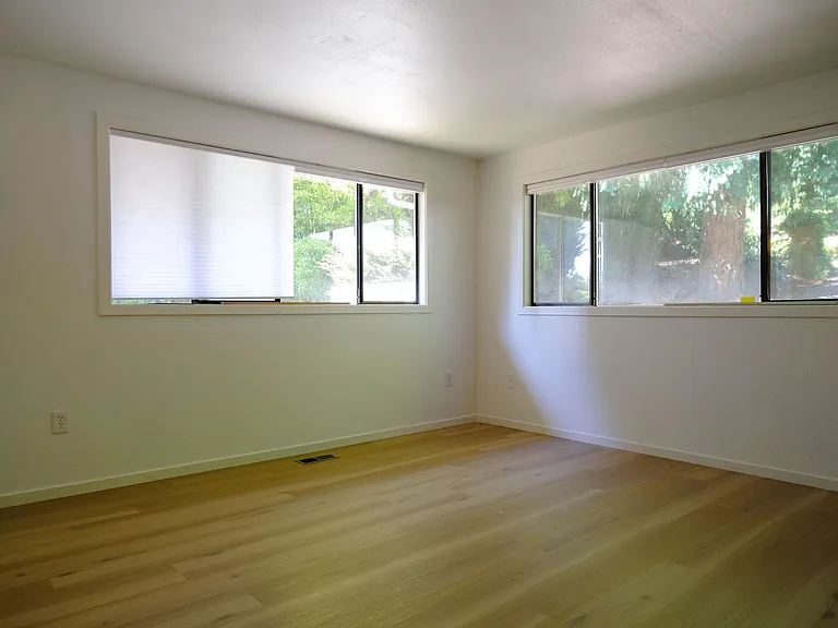 9803 159th Pl NE — Photo 6