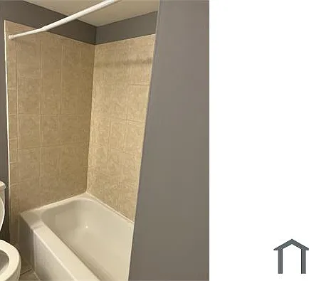 456 Girard St #104 — Photo 9
