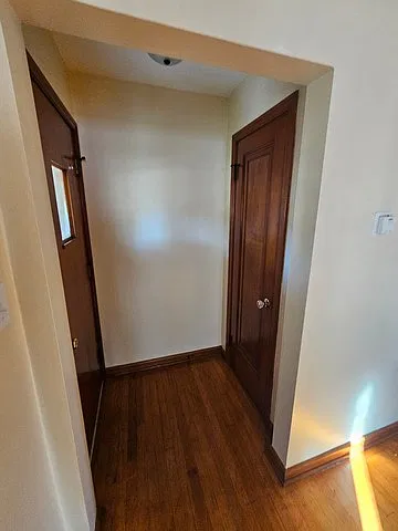 3 bed, 957 sqft, $1,795 — Photo 4