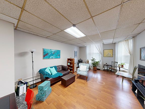 3rd image of 45 Bay State Rd #47-1R