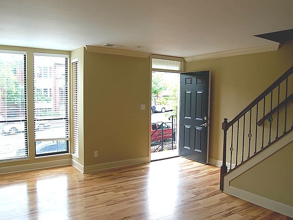 Hardwoods thru main level