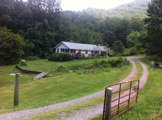 1721 Dix Creek Rd, Canton, NC 28716