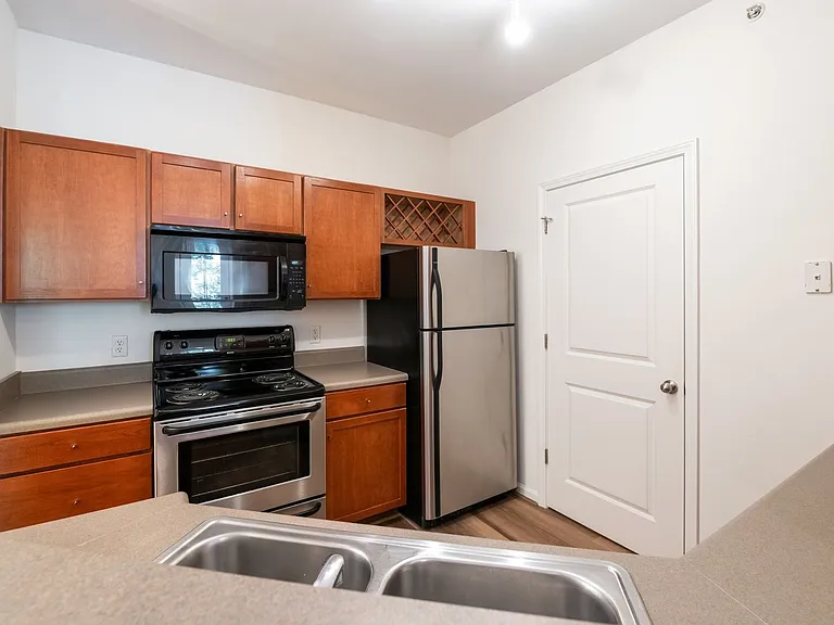760 Walker Sq #3C — Photo 8