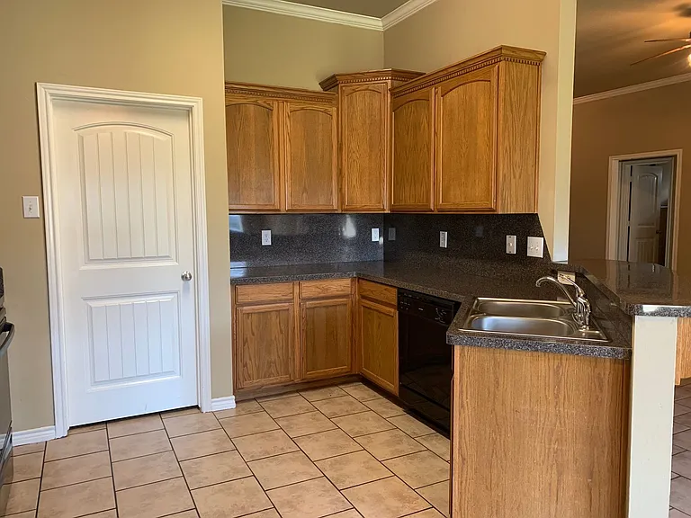 3125 Beauford St — Photo 9