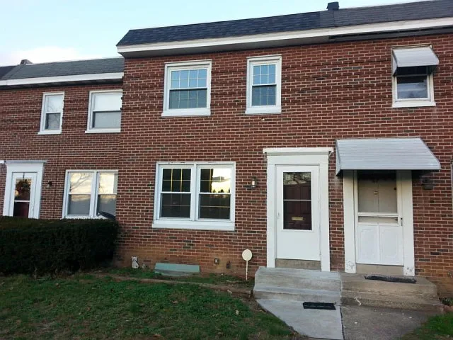 65 Hershey Ave photo 1
