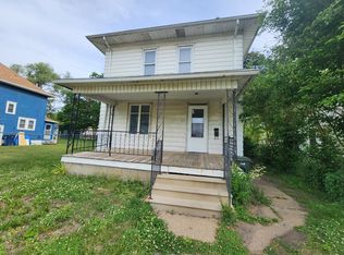 525 Courtland St, Waterloo, IA 50703