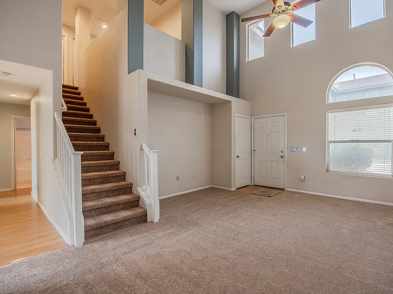 10294 Keystone Pastures St — Photo 7