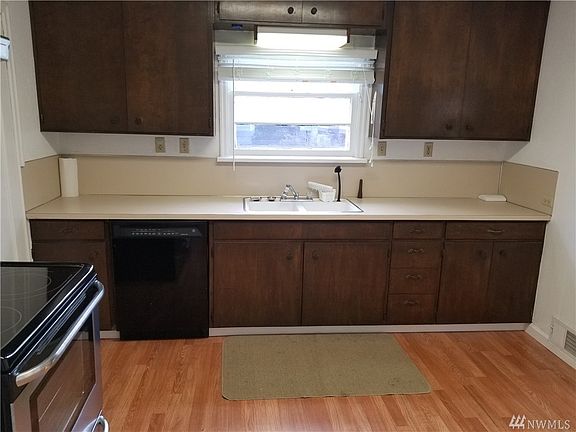 5th image of 19807 68th Ave W