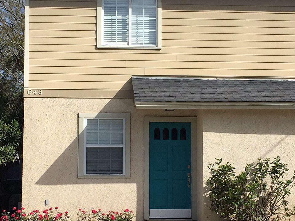 1st image of 643 9th Ave S