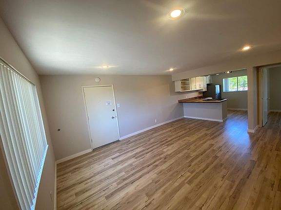 2nd image of 27316 Tyrrell Ave #B