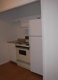 3rd image of 539 Whidby St