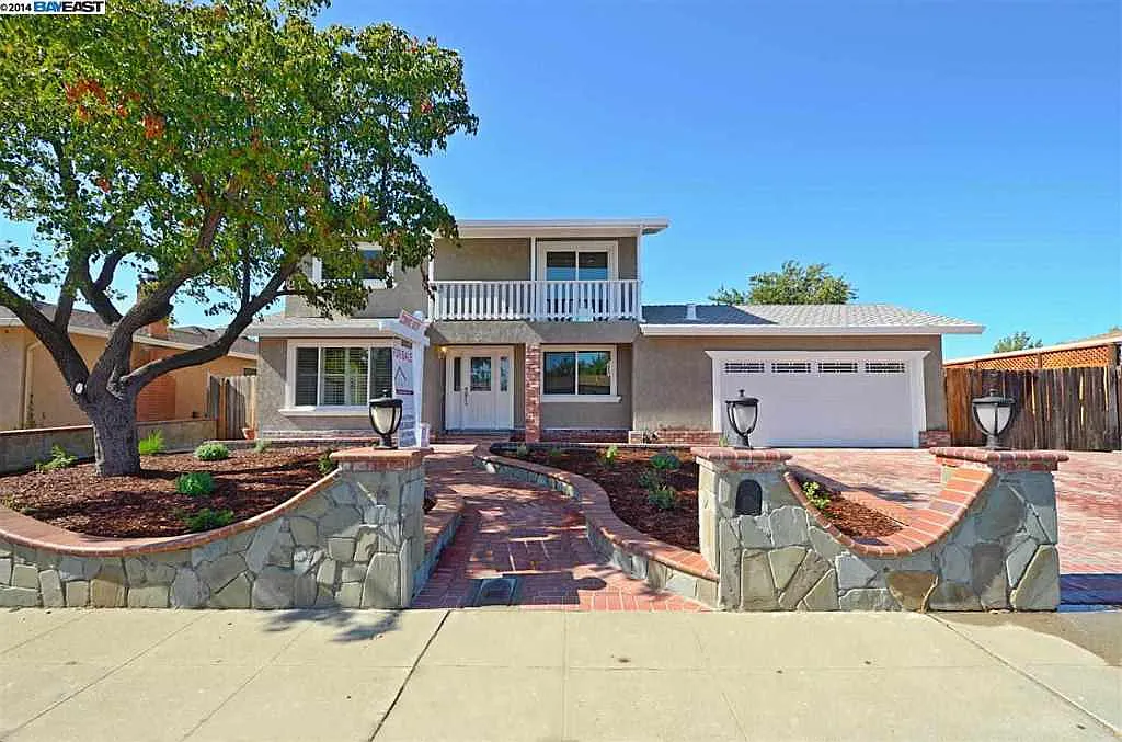 5532 Oakmont Cir photo 1