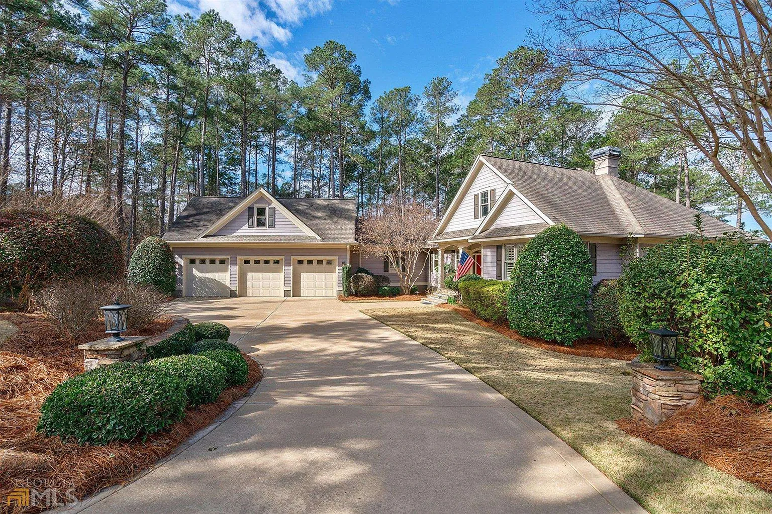 1040 Jackson Ln photo 1