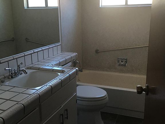 5th image of 1535 Bernice Dr