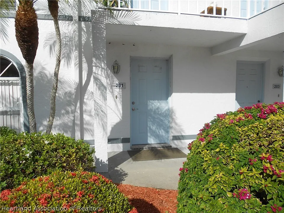 201 Stephen Dr