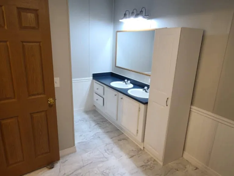 8483 S 80th Ave — Photo 3