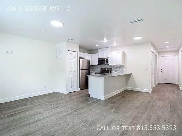 326 S Grosse Ave, Tarpon Springs, FL