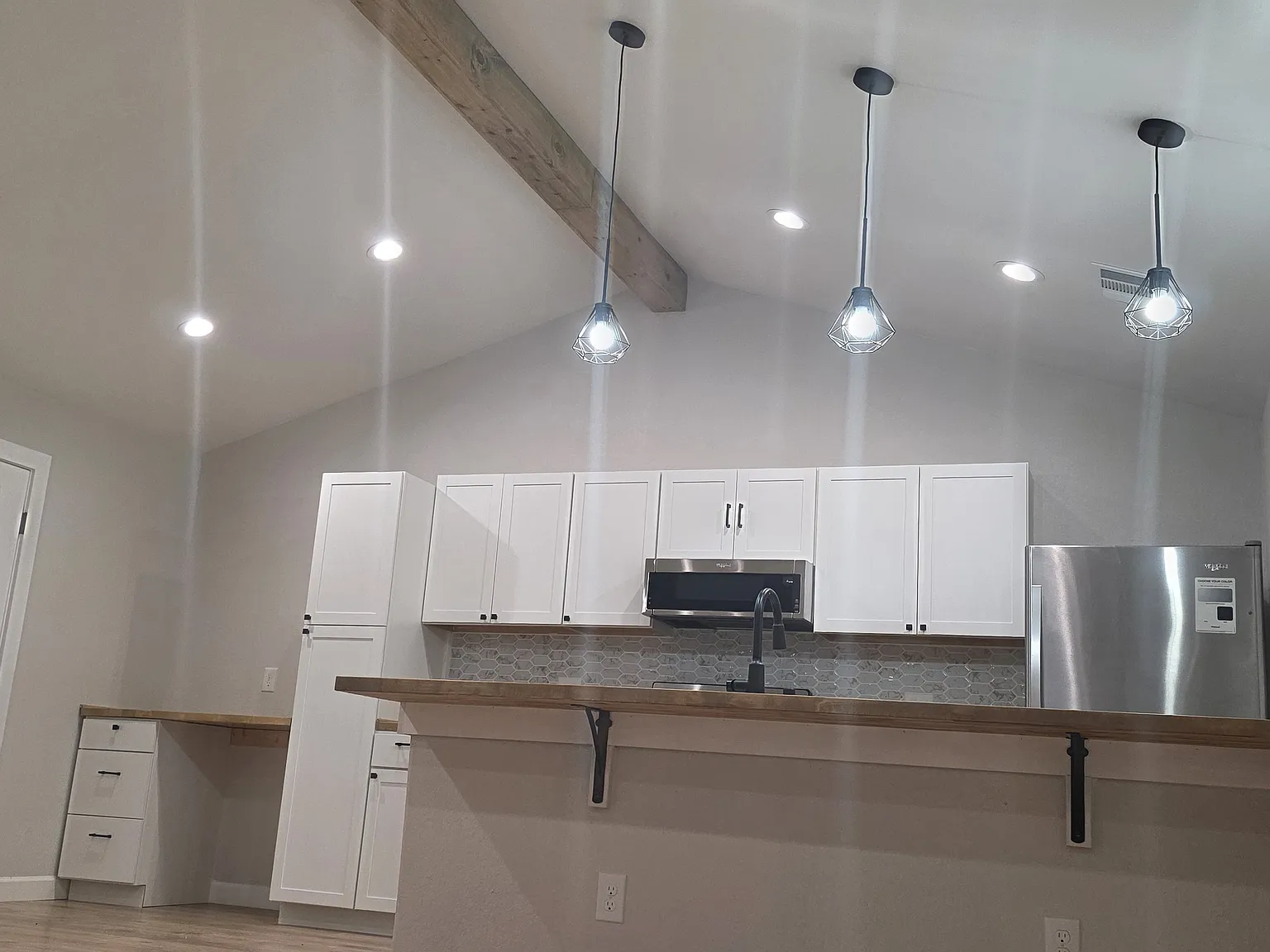 3 bed, 1107 sqft, $3,000 — Photo 2