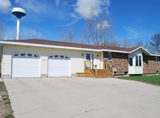 115 1st Ave NE, Warner City, SD 57479