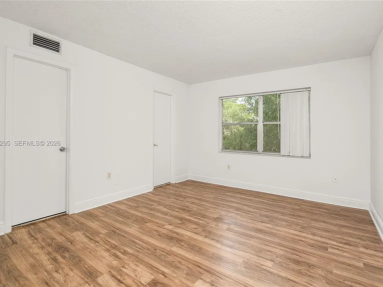 4205 N University Dr #205 — Photo 10