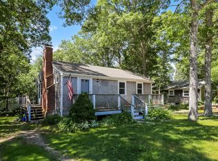17 Columbus Dr, East Falmouth, MA 02536
