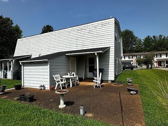 4th image of 91A Westgate Cir