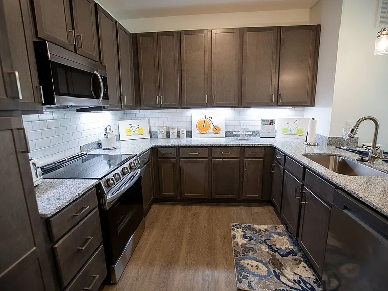 Ascend at Hilltop — Photo 15