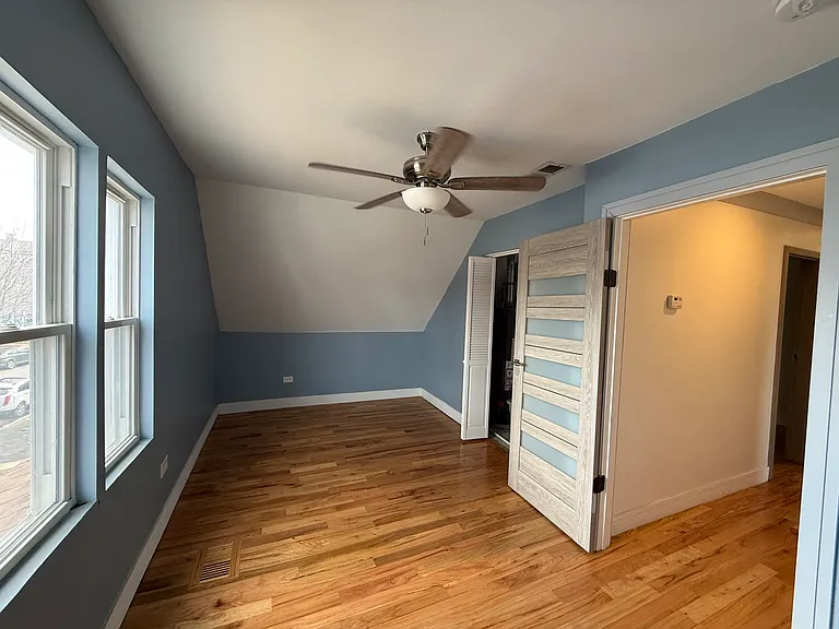 5942 S Justine St — Photo 16