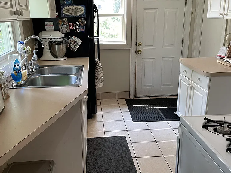 848 Blair Ave — Photo 7