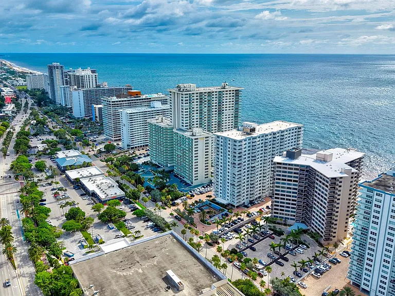 3800 Galt Ocean Dr #302 — Photo 15