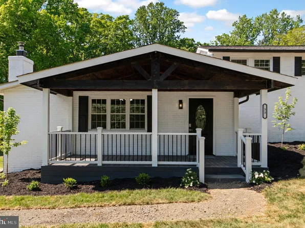 33 Paynes Ln, Stafford, VA 22554