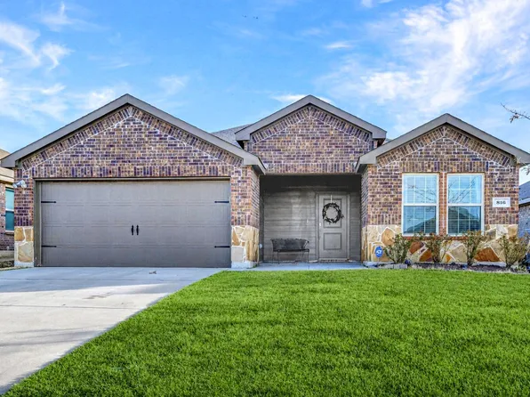 816 Glover Dr, Aubrey, TX 76227
