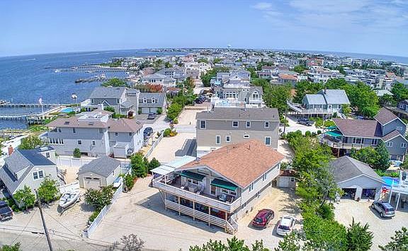 2nd image of 1078 Long Beach Blvd #E