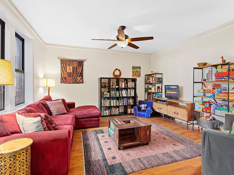 1st image of 24 Bennett Ave APT 25B