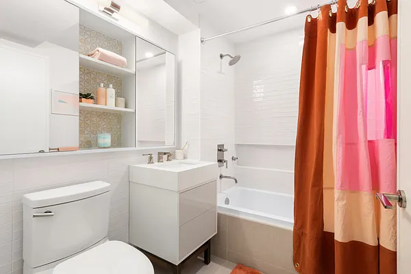 Rented by Compass | media 22