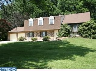 5449 Ridgeview Dr, Doylestown, PA 18902