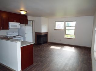 Oswego Apartments - Located on the east banks of Green Lake, Seattle, WA 98115