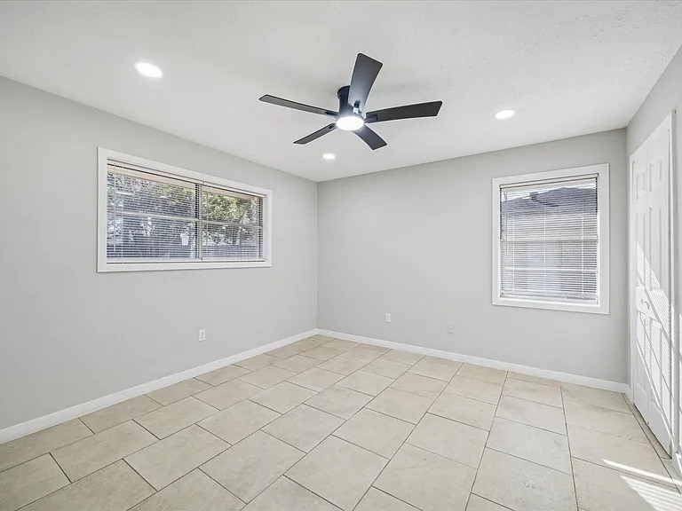 1703 Raintree St — Photo 12