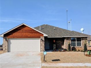 10513 SE 25th St, Midwest City, OK 73130