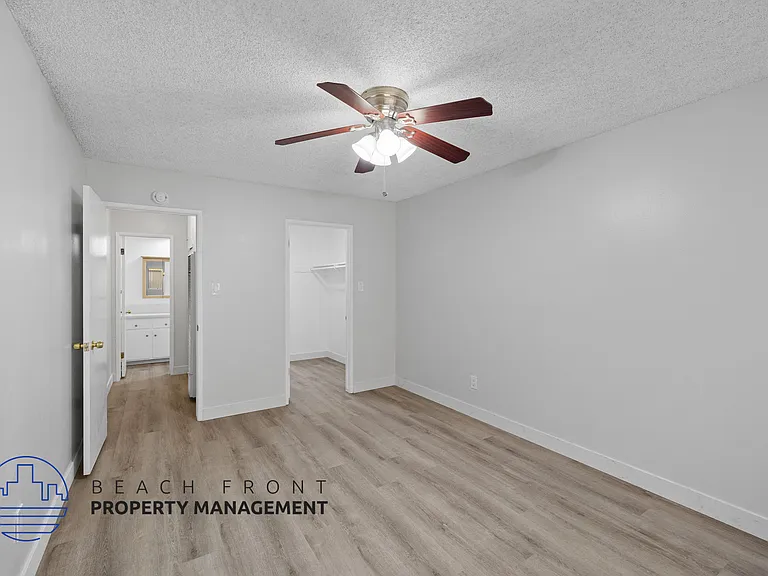 11714 Bellflower Blvd — Photo 9