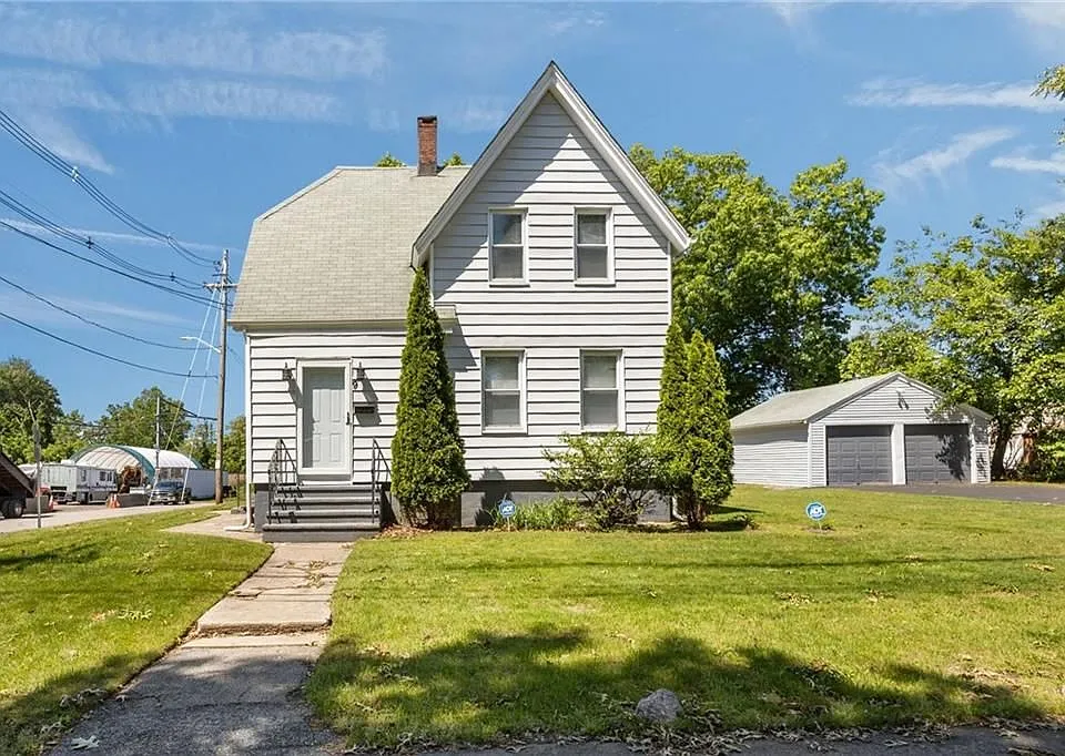 9 Gardner Ave