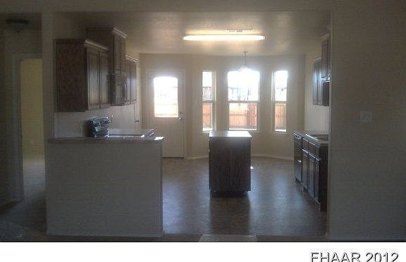 3rd image of 6211 Brushy Creek Dr