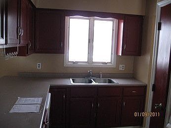 2nd image of 3622 Thornhill Ave